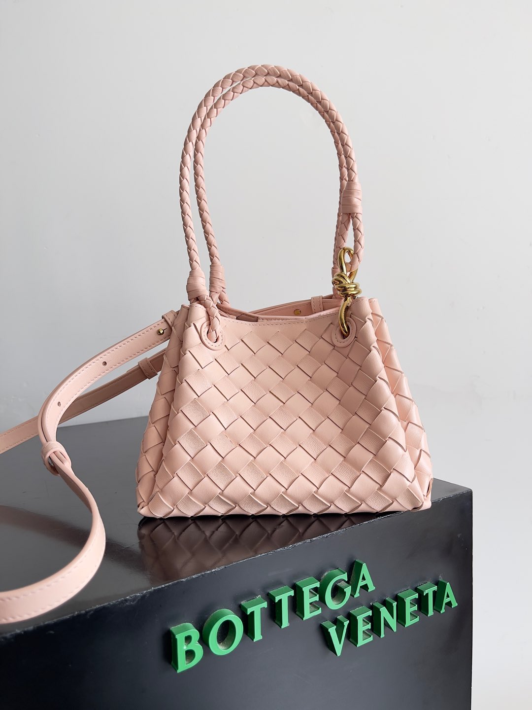 Signature Weave: BV Unisex Statement Bag
