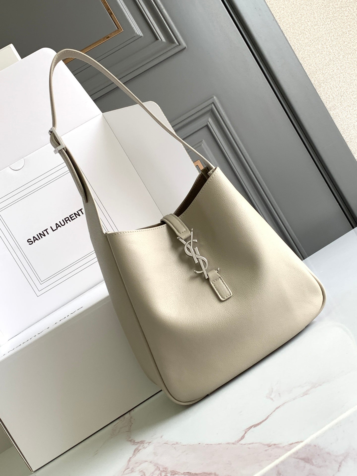 Luxury in Detail: Saint Laurent Unisex Bag