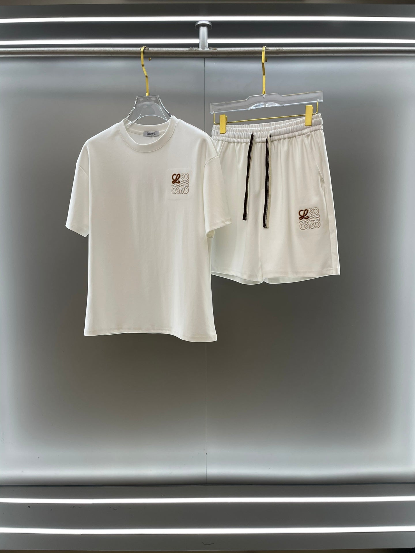 LOEWE Premium Monogram– Unisex Fit