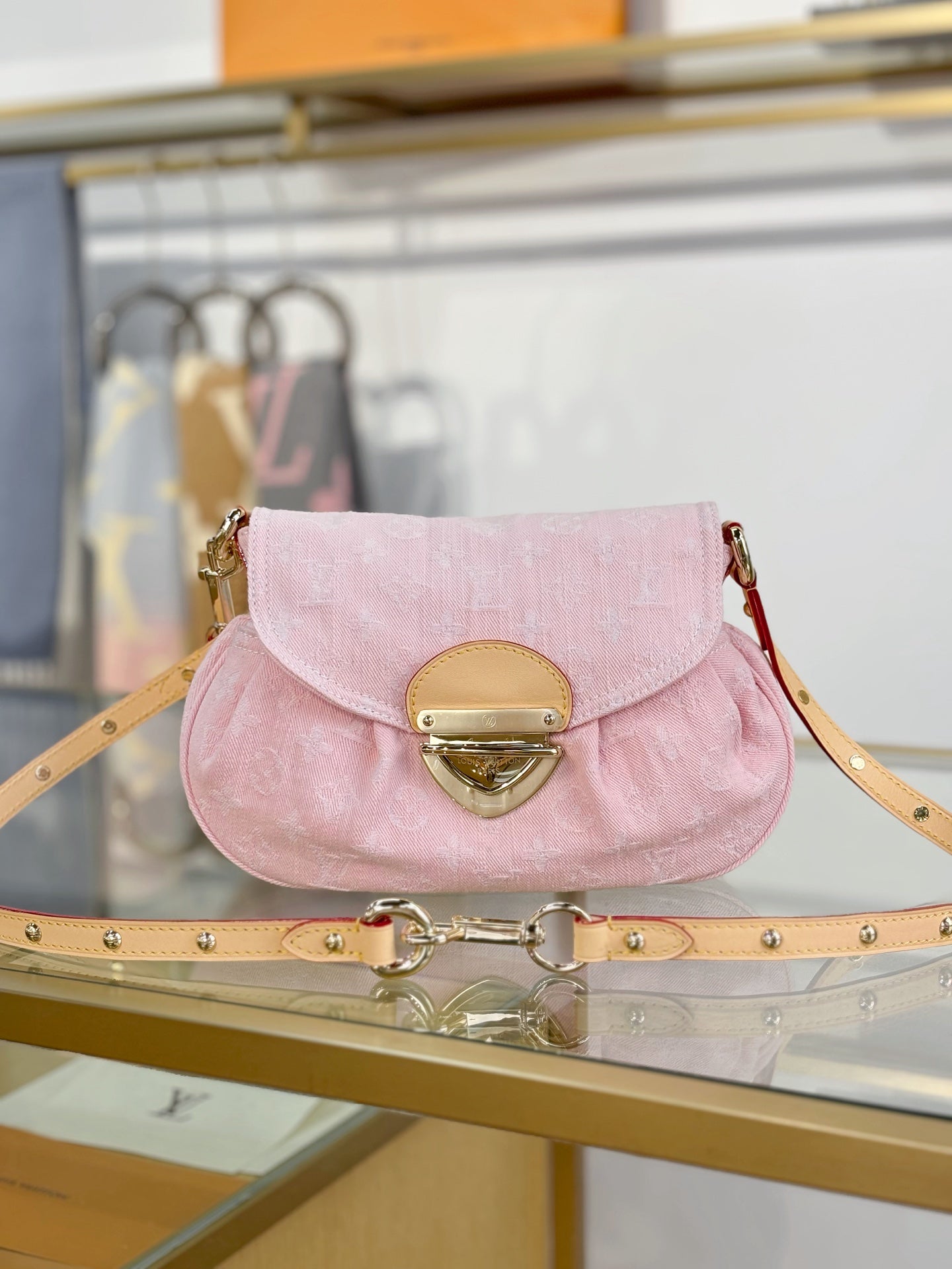 LV Unisex Fashion Bag