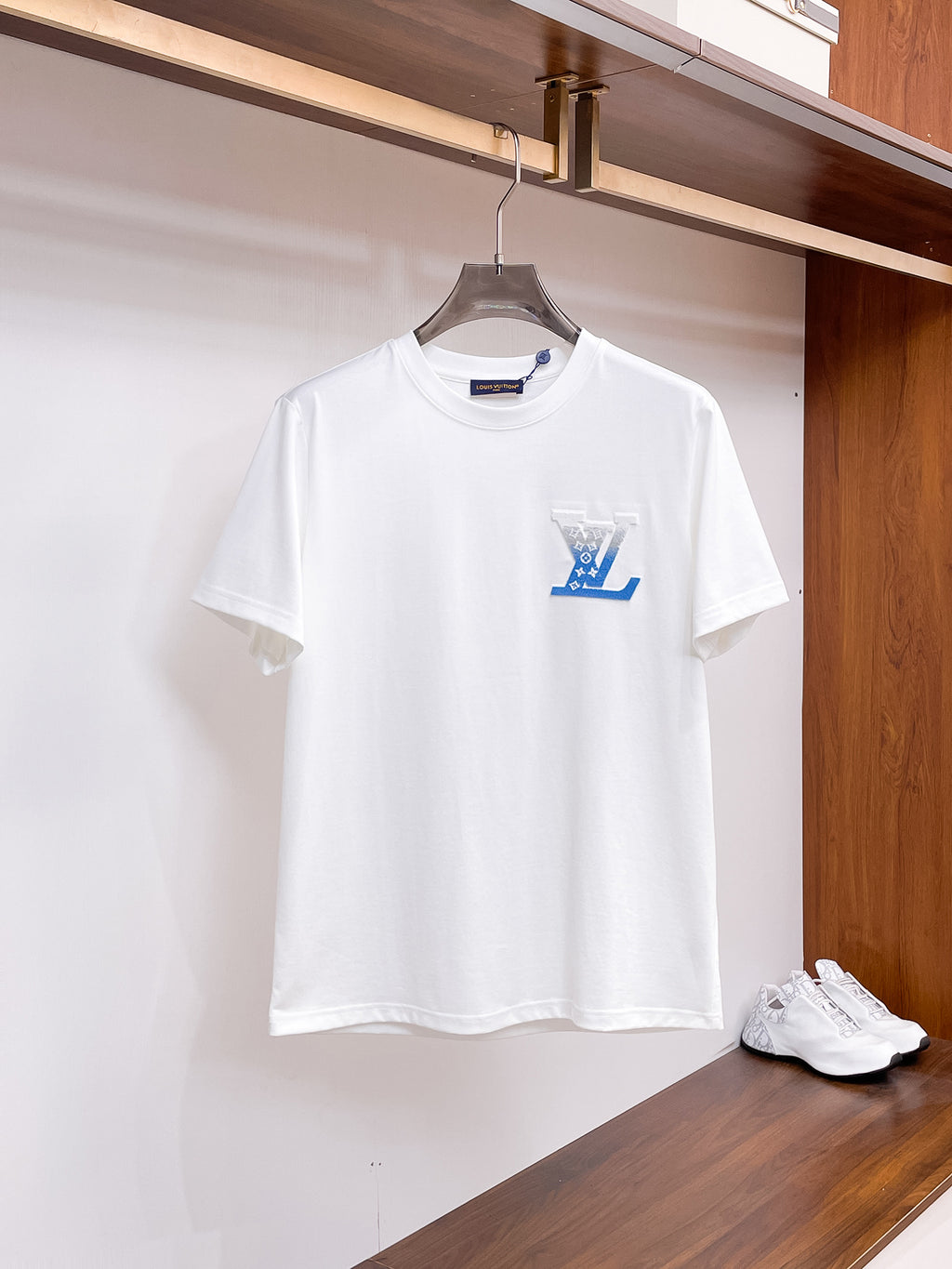 Louis Vuitton Luxe Travel Shirt – Unisex Wear
