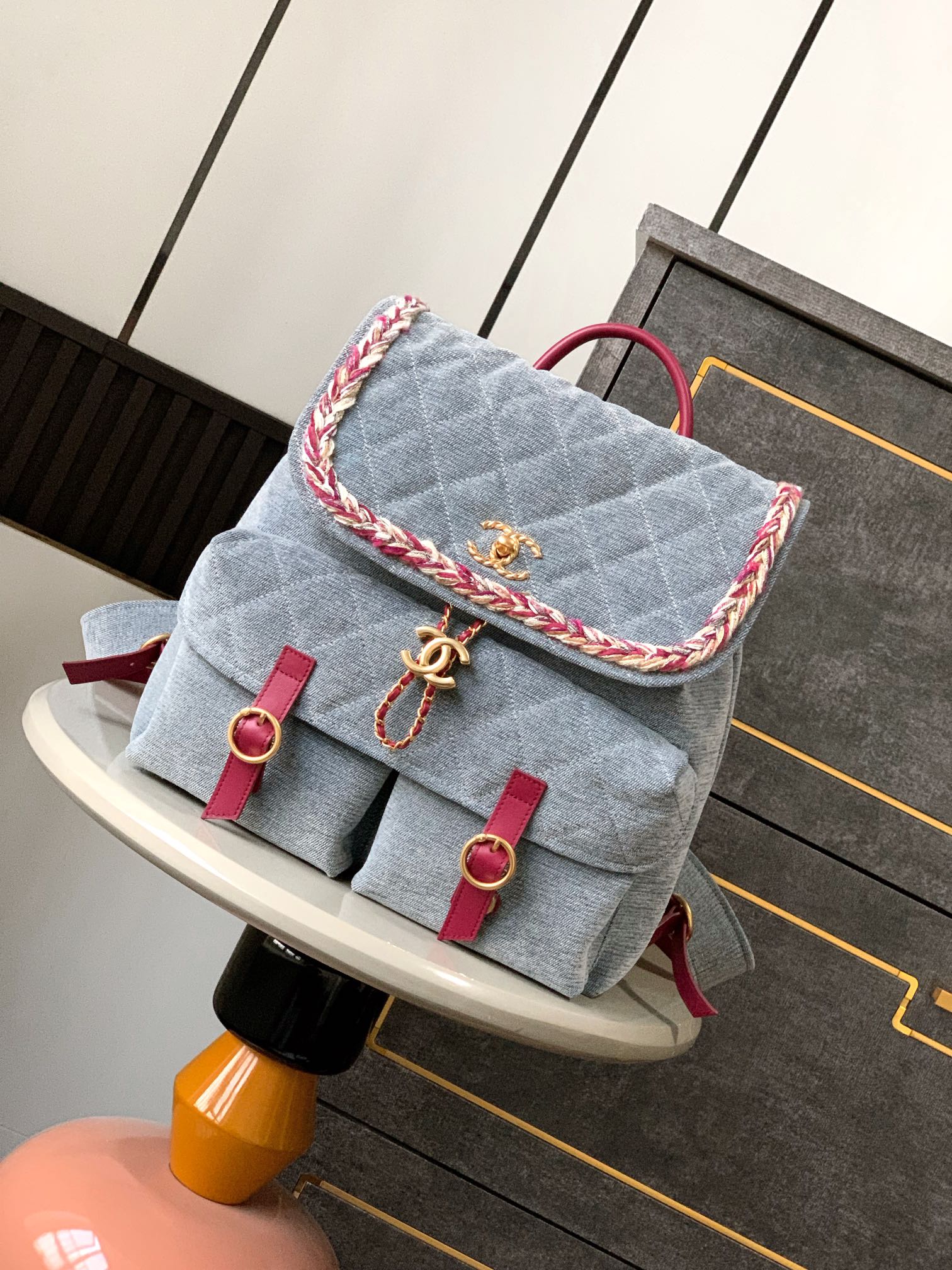 Parisian Vibe: Chanel Unisex Daily Bag