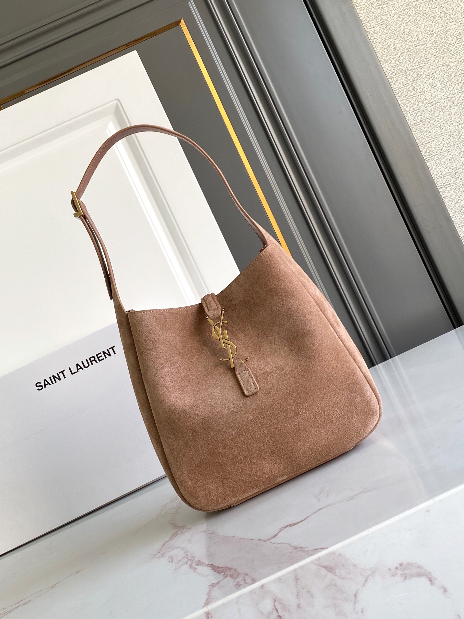 Luxury in Detail: Saint Laurent Unisex Bag