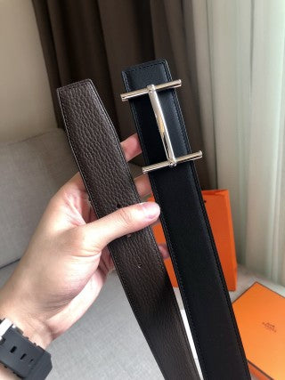 Hermès Unisex Leather Belt – Timeless Elegance