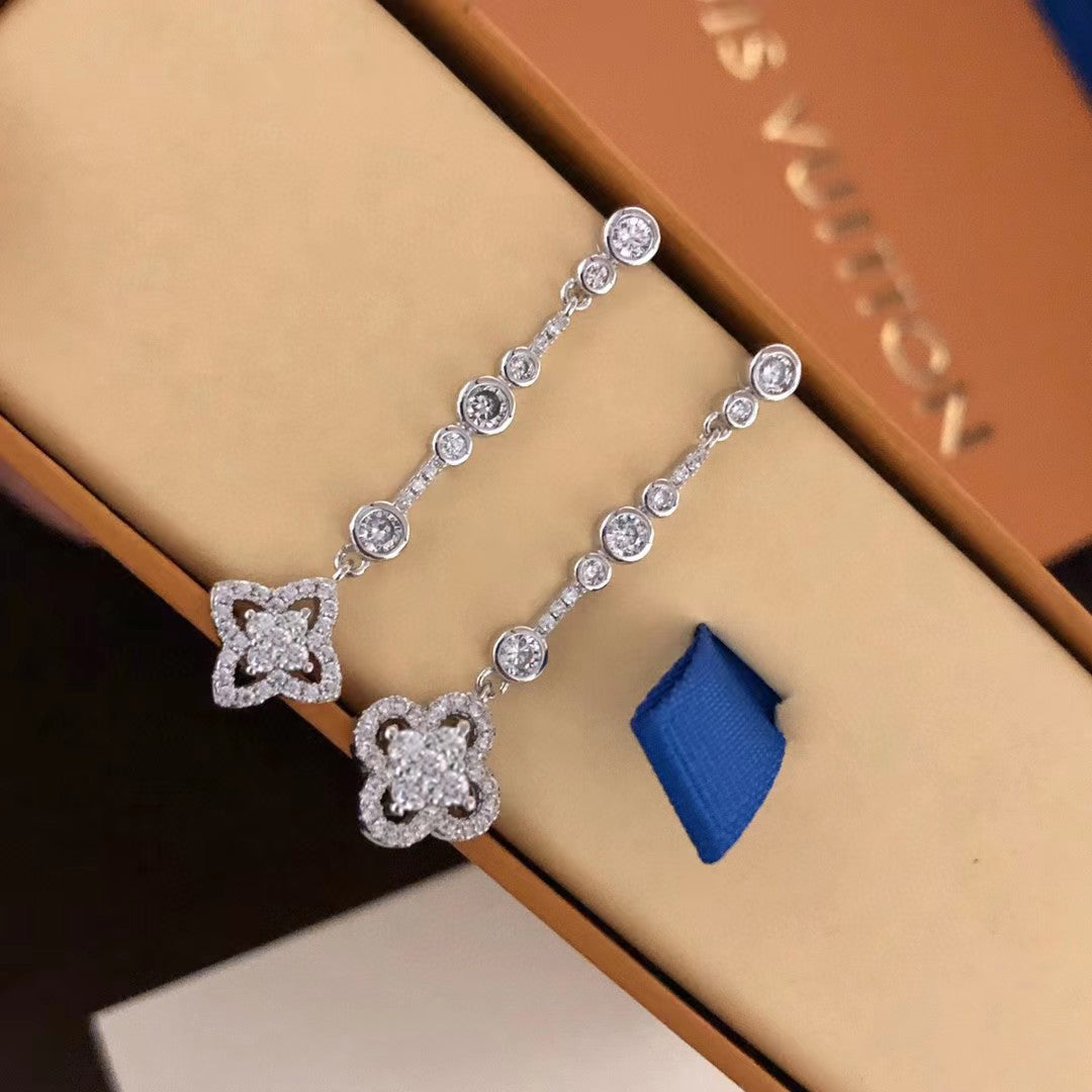 Timeless Elegance: Louis Vuitton Signature Jewelry