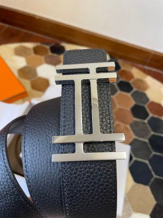Hermès Designer Belt for Men & Women – Iconic Look