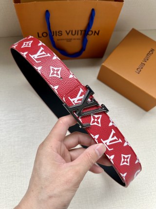 Louis Vuitton Heritage-Inspired Belt