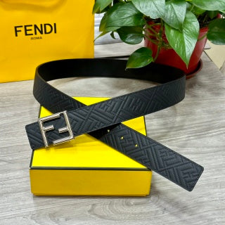 FENDI Unisex Belt – Refined & Timeless Appeal