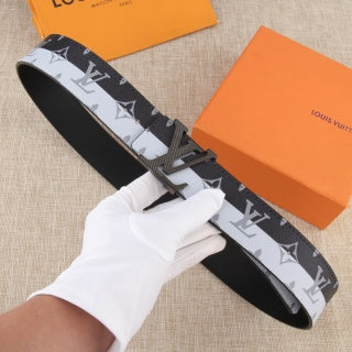 Timeless Louis Vuitton Belt – Unisex Style
