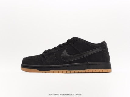 NIKE Men's Classic Air Sneakers